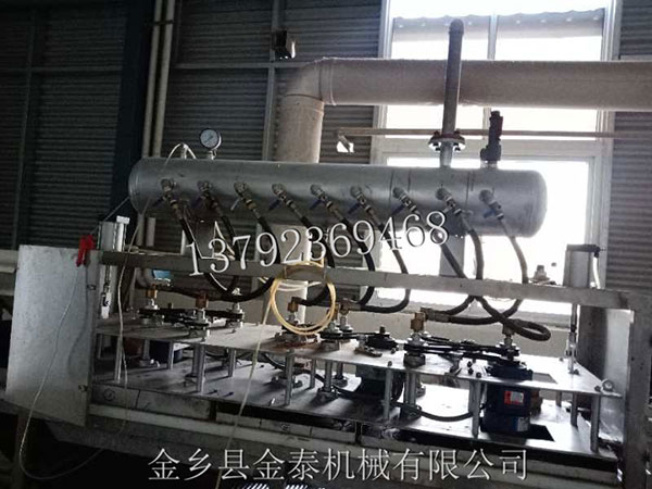 食品包装机厂家介绍其性能和结构特点